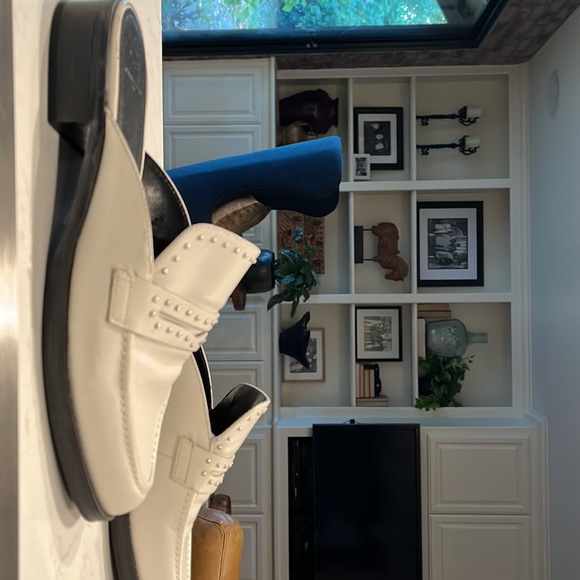 Marc Fisher white mule loafer. Size 10. Excellent condition. - Picture 3 of 4